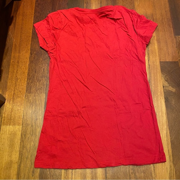 Minnie Mouse Red V-neck T-shirt size medium - Picture 7 of 8